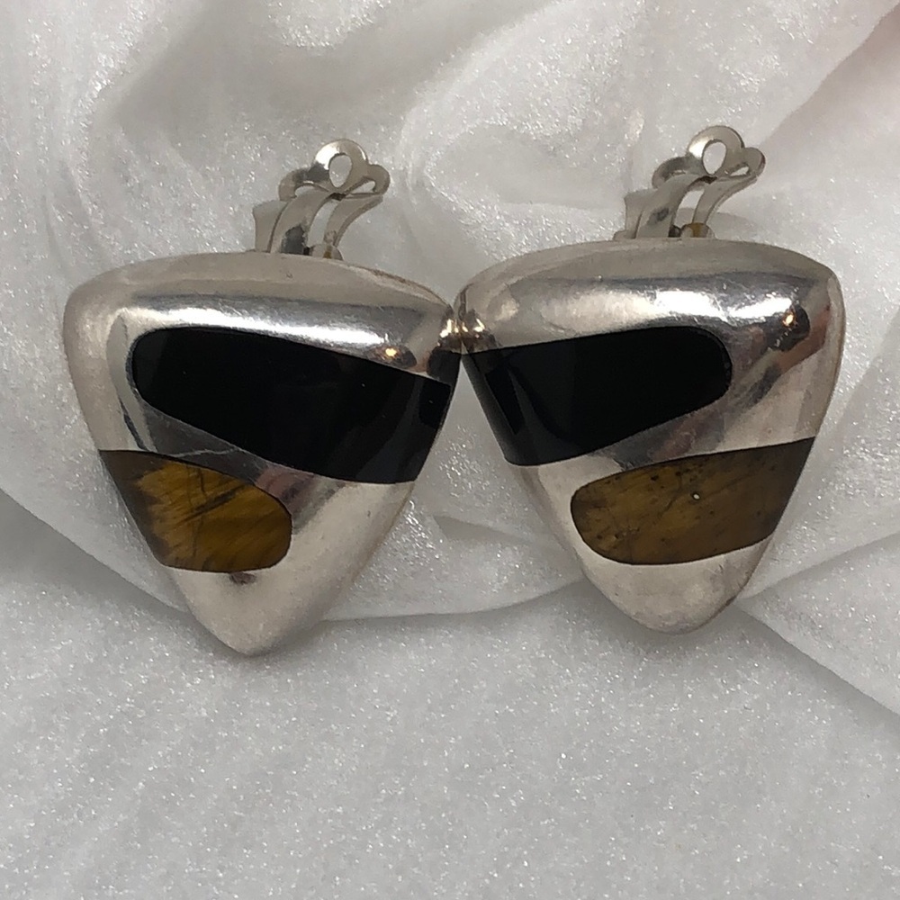 Vintage Taxco Mexico Earrings 950 Silver Tiger Eye Onyx Clip On Triangular Inlay
